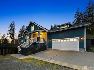 61 E Channel Drive, Allyn, WA 98524