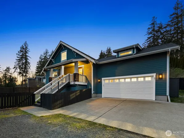 61 E Channel Drive, Allyn, WA 98524