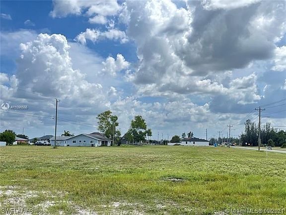 4th image of 123 Chiquita Blvd N #N