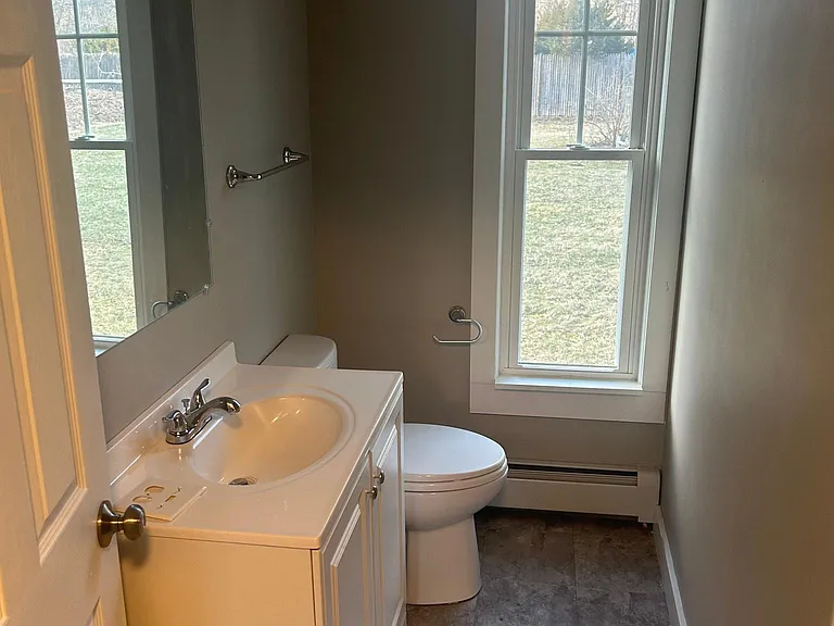 22 Nashua Rd #1 — Photo 8