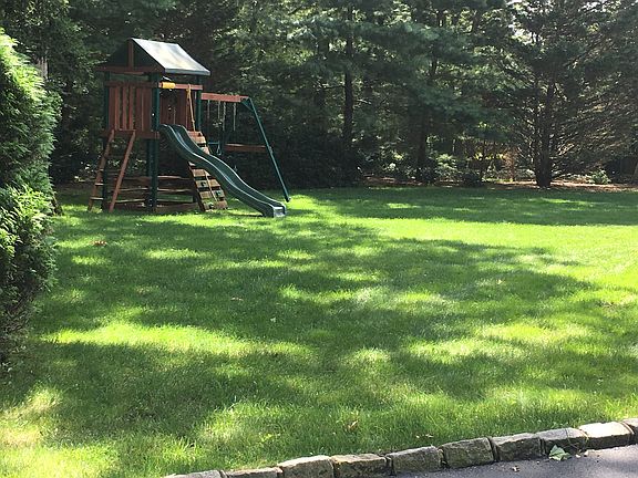 Backyard - Kids Area 
