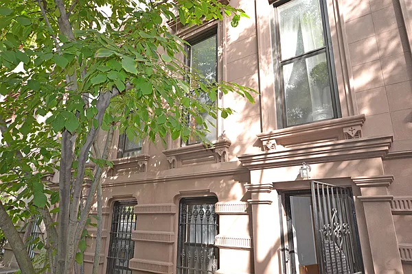 Rented by Dwell Residential Inc | media 17