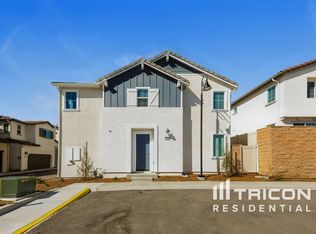 28186 Dwight Dr, Menifee, CA 92584