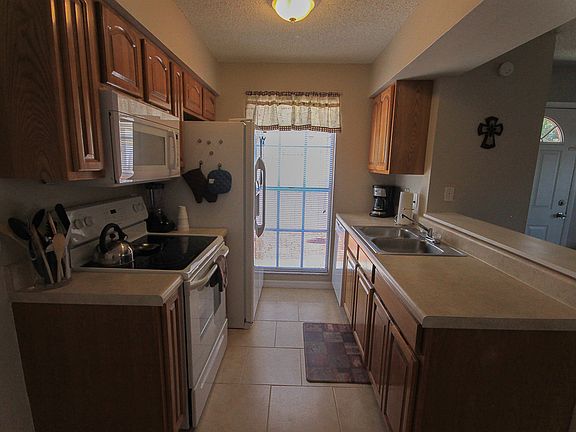 4th image of 12315 Villager Ct