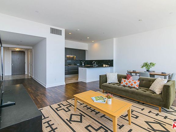 2nd image of 900 W Olympic Blvd Unit 28C
