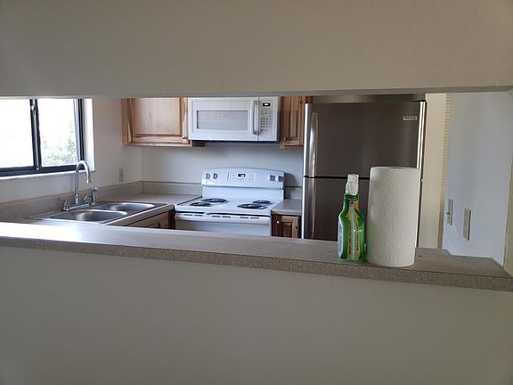3rd image of 3839 NW Huntsboro St APT 103