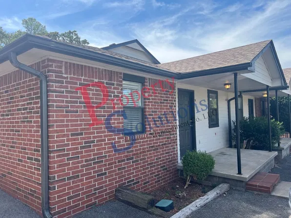 608 Rolling Hills Dr, Tahlequah, OK