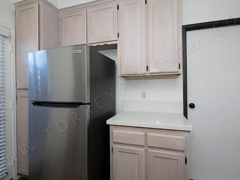 1420 Hornblend St — Photo 8