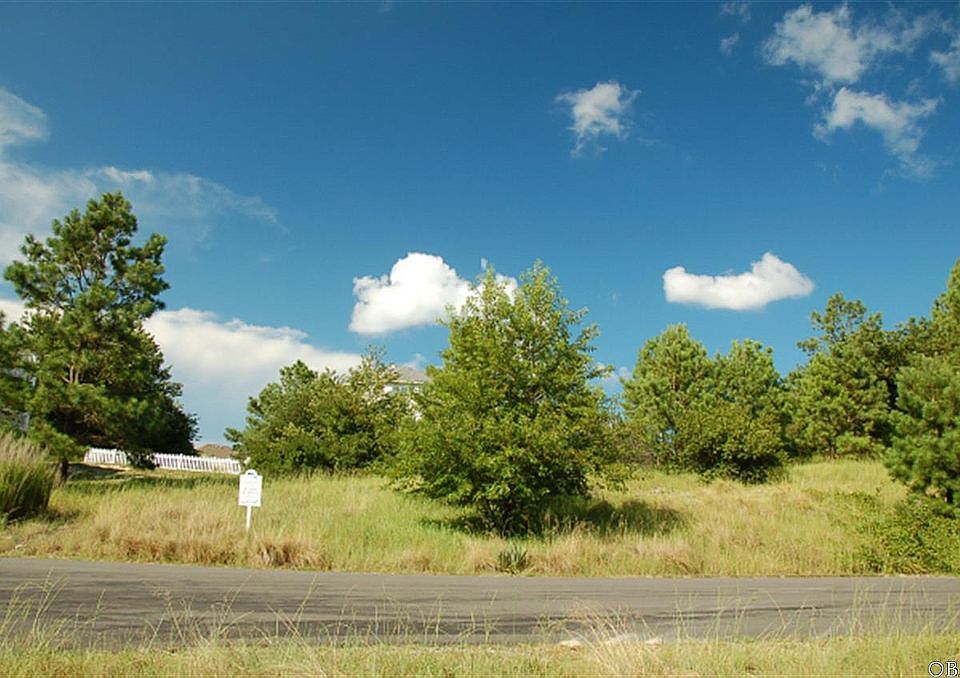 1st image of 837 Monteray Dr