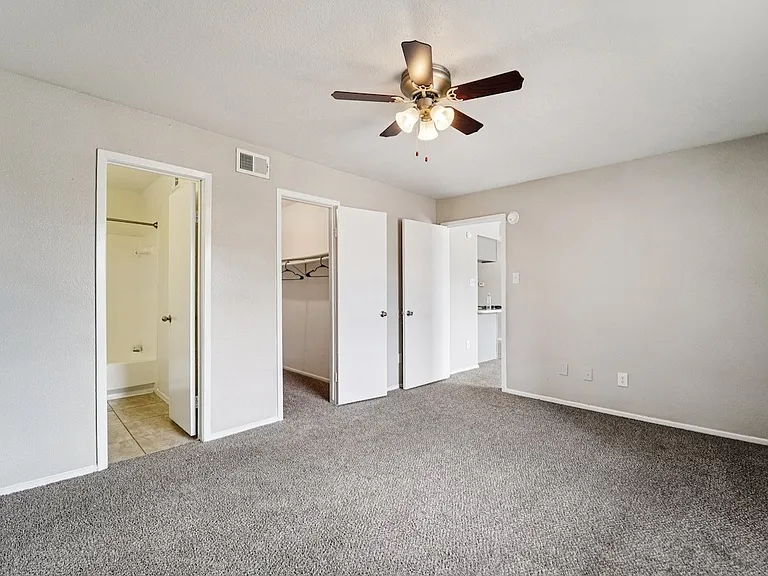 Crosby at Westchase Apartments — Photo 48