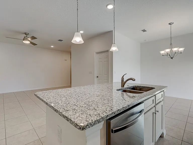 Simmons Trace — Photo 15