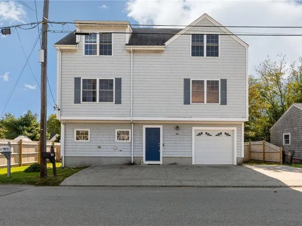 106 Cedar Ave, Portsmouth, RI 02871