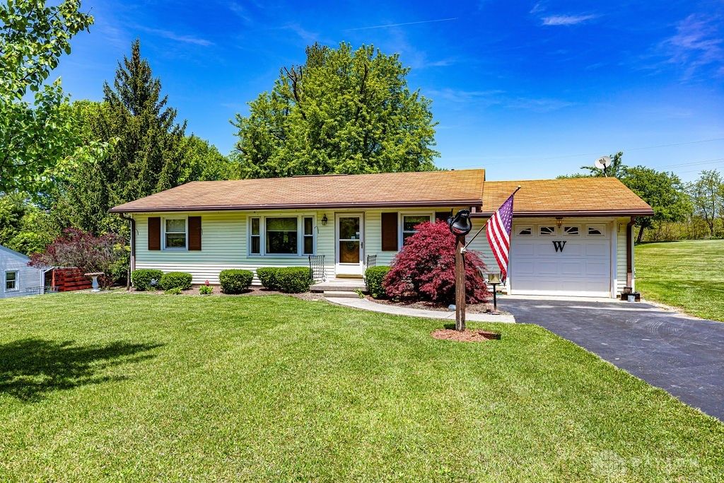 Real estate listing image