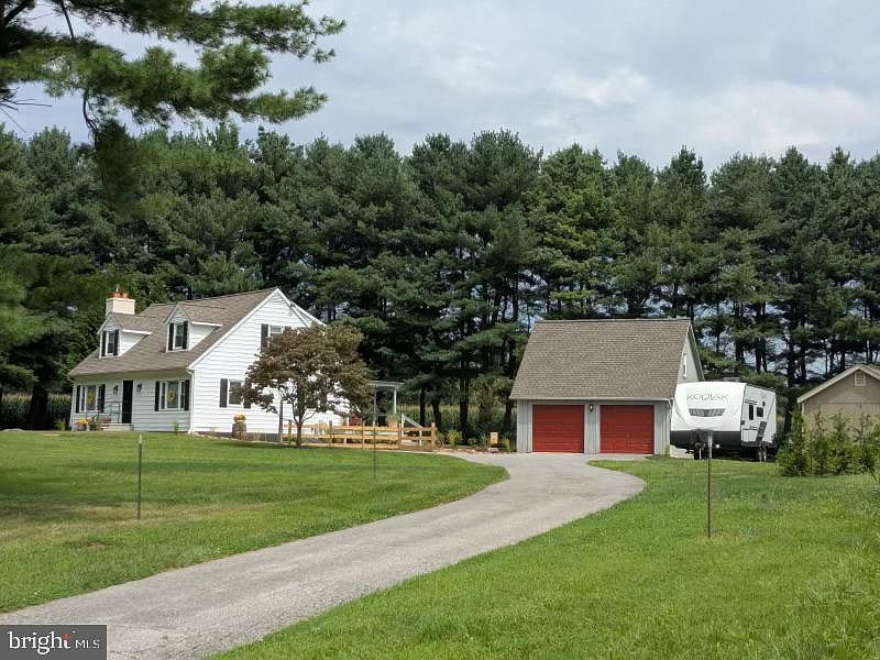 2nd image of 227 Parsons Rd