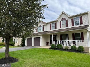 33 Hayden Cir, Reading, PA 19606