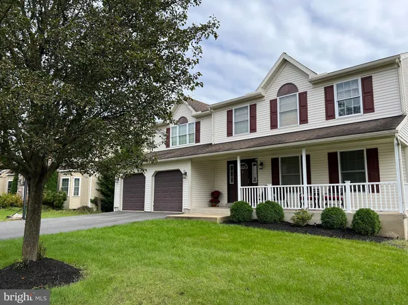 33 Hayden Cir, Reading, PA 19606