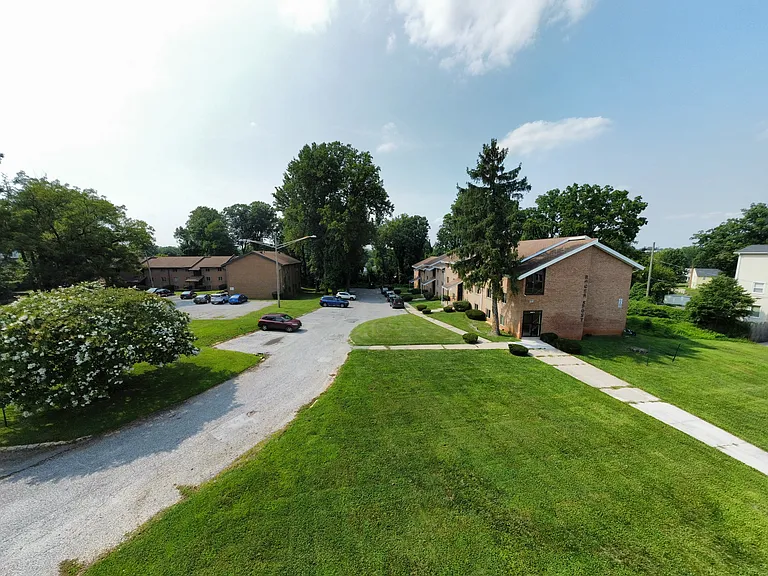 4024 N Rogers Ave #C — Photo 8