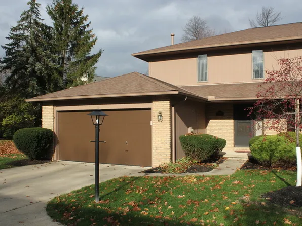 18608 Buccaneer Creek Ln #15, Strongsville, OH 44136