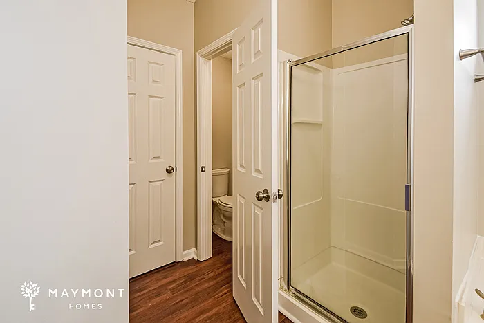 5682 Hunters Chase Dr — Photo 12