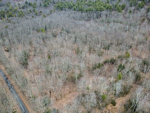 4th image of 35 Ladd Rd