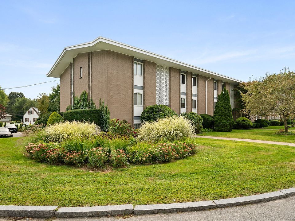 1st image of 280 Gardner Avenue #A2