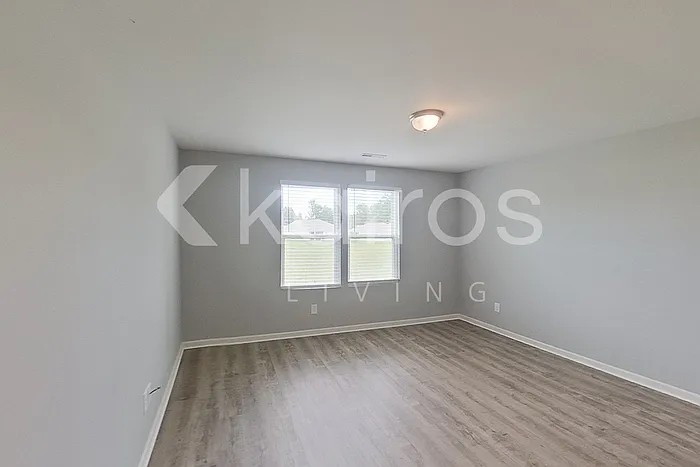 102 Kyles Dr — Photo 14