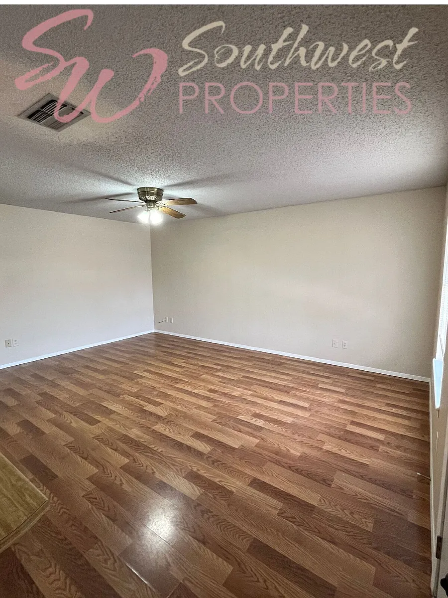 Building Photo - 1383 W McNeill St #5