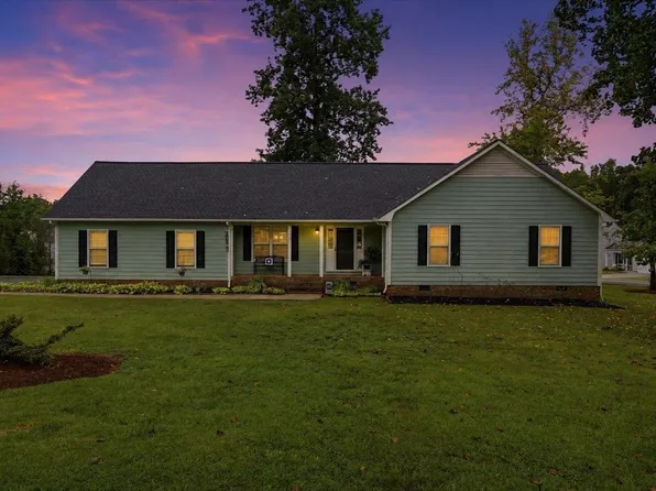 300 Sundance Way, Spartanburg, SC 29302