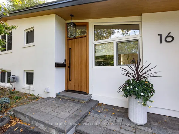 16 Legato Ct, Toronto, ON M3B 1L7