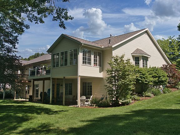 2nd image of 15174 Bayou Point Pl #6