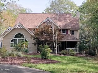 272 White Church Rd, Saylorsburg, PA 18353