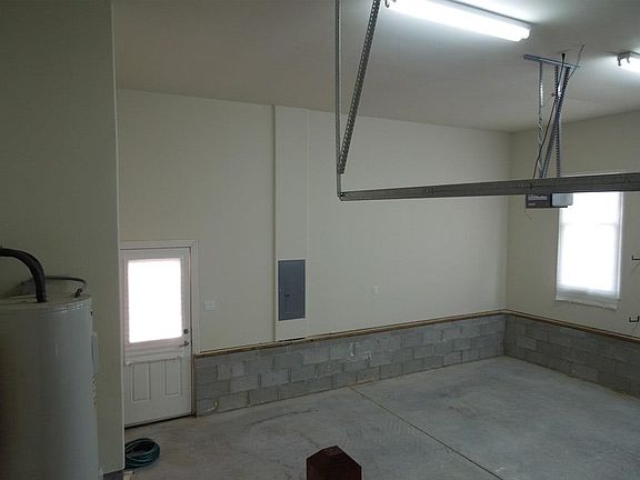 4th image of 29 Kings Bay Dr