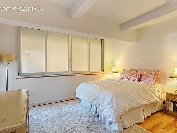 5th image of 270 5th St APT 1G