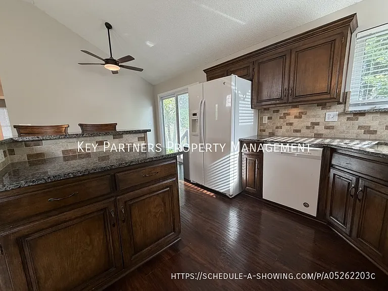 16409 W 157th Ter — Photo 7