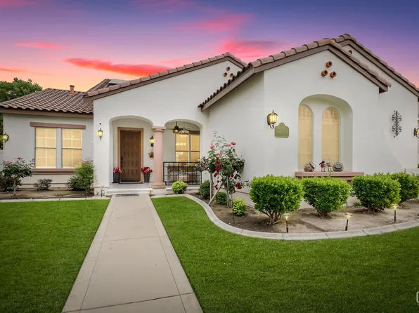 12410 Parkerhill Dr, Bakersfield, CA 93311