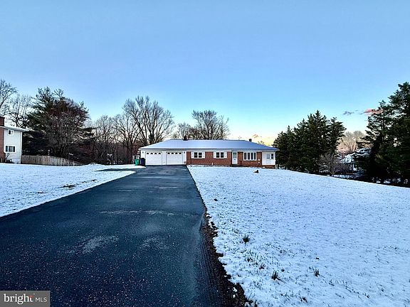 2nd image of 5233 Kerger Rd