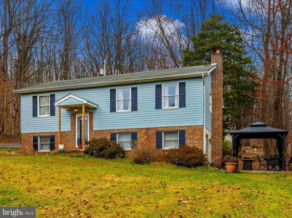 8231-8229 Water Street Rd, Walkersville, MD 21793