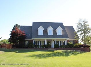 8391 Belmor Xing, Olive Branch, MS 38654
