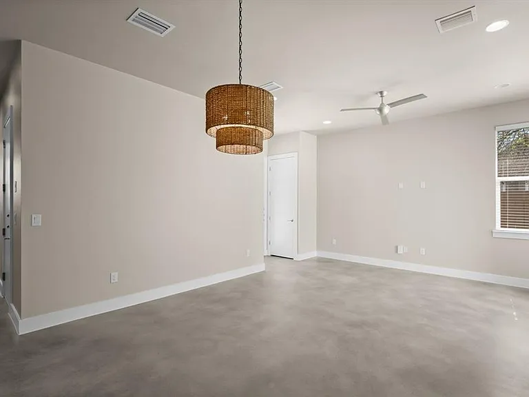5404 Bennett Ave #A — Photo 12