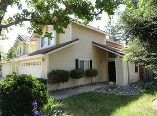 1187 E El Paso Ave, Fresno, CA
