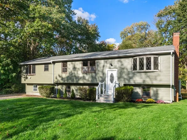 3 Beers Ave, Norwell, MA 02061