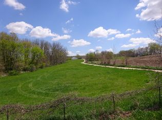 10615 N Coon Rd, Dakota, IL 61018