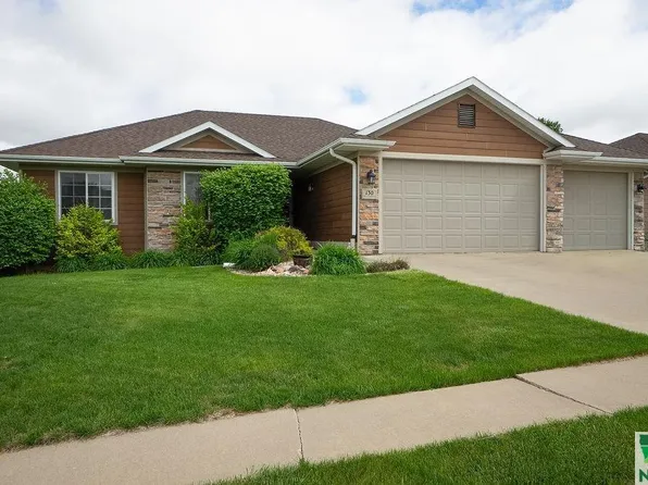 130 W Creek Dr, Lawton, IA 51030