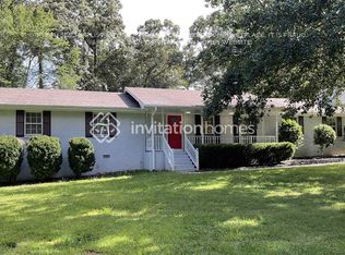 70 Hickory Dr, Stockbridge, GA