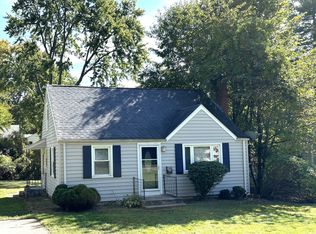 106 Grove St, Windsor, CT 06095