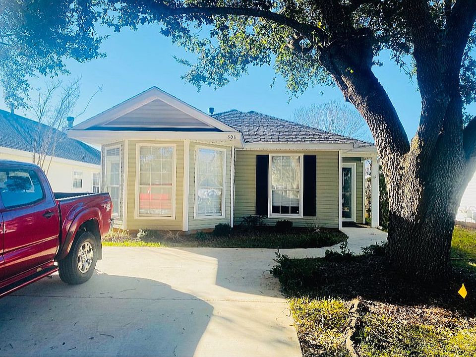 1st image of 606 Westchase Ct S