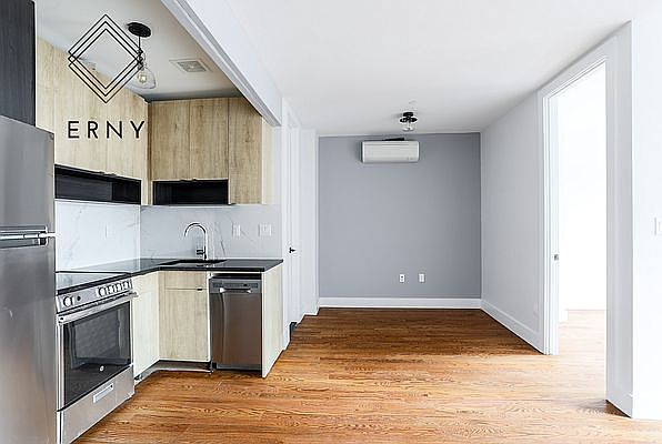 1st image of 241 Marion St #3