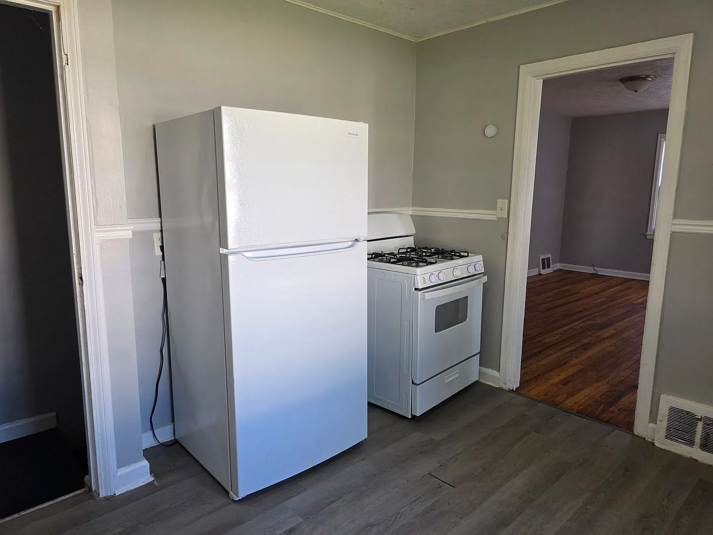 Updated 2-Bedroom, 1-Bathroom Home with Basement $1,100/Month | Accepting Section 8 — Photo 3