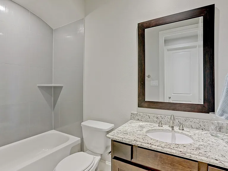 3913 Austin St — Photo 17