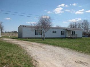 166 S Sunnyside Ln, Spencer, IN 47460